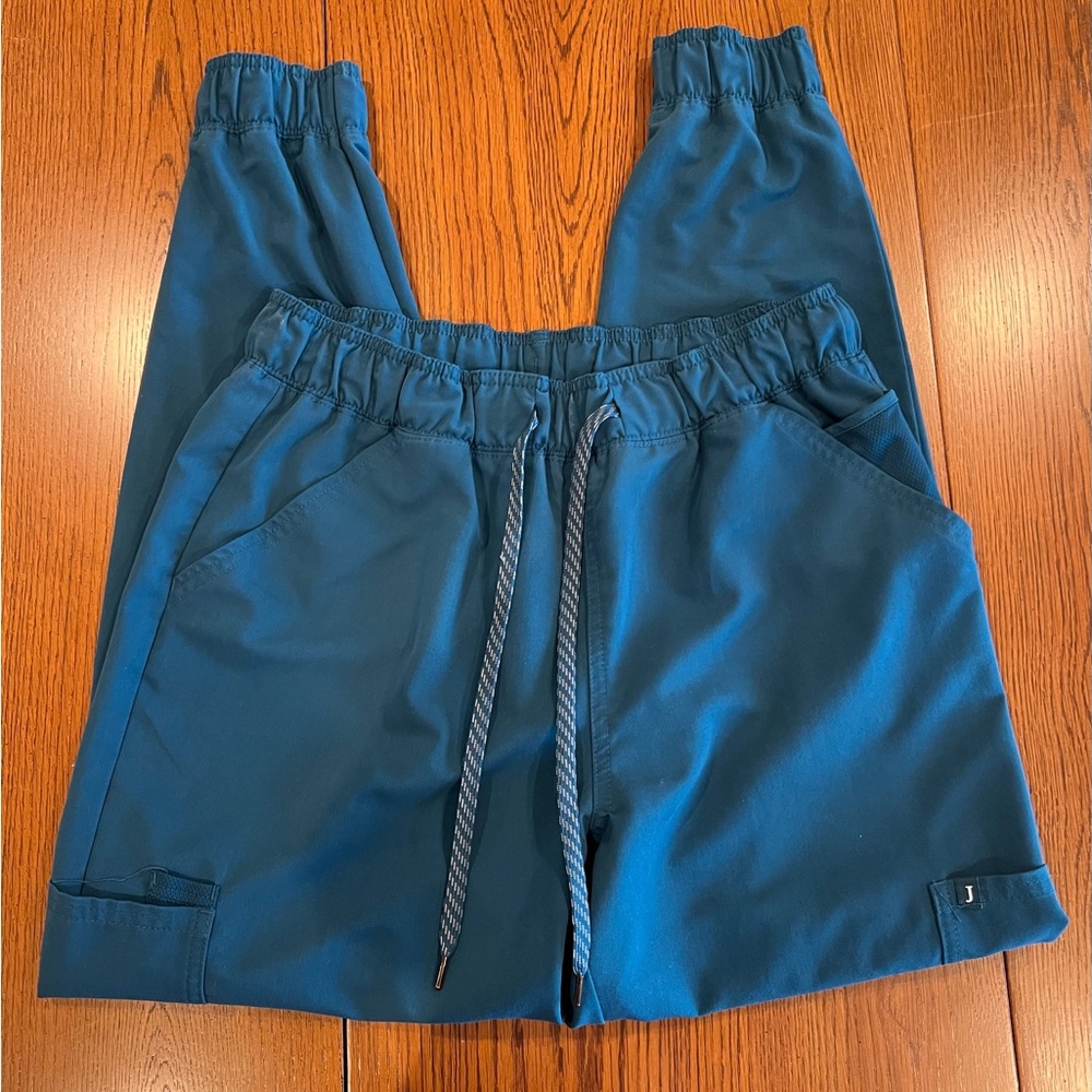 Jaanuu Scrub Pants